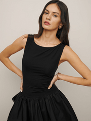 Ladies sleeveless stitching dress