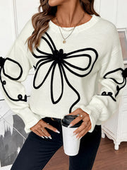 Playful and sweet loose bow-decorated round-neck sweater